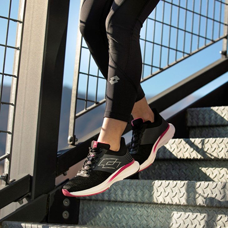Women Lotto Speedevo 700 W Running Shoes Black | GQ453125Y3